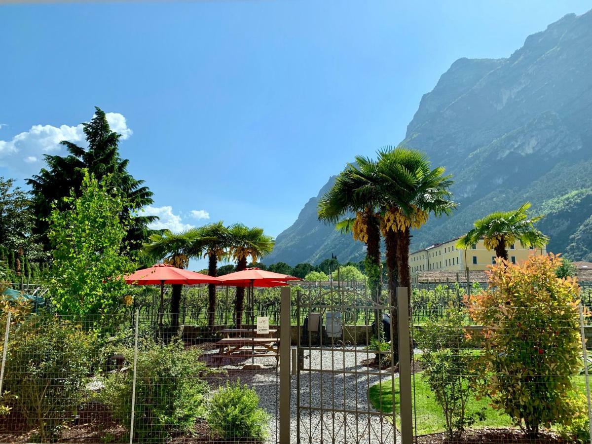 Albola Suite Holiday Apartments Рива-дель-Гарда Екстер'єр фото